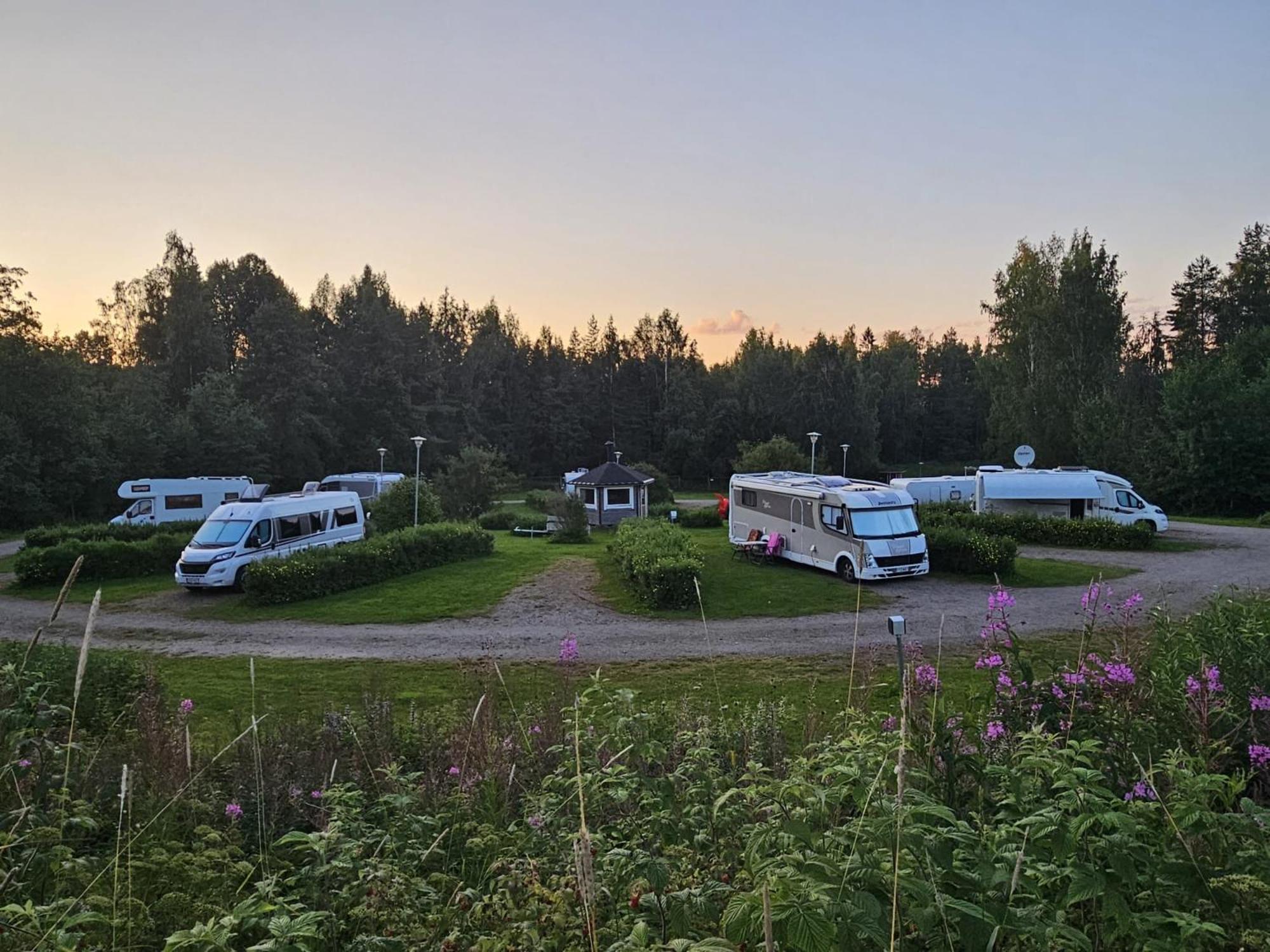 Haennilaensalmi Camping Viitasaari Bagian luar foto